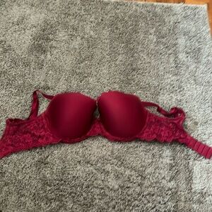 pink victorious secret bra